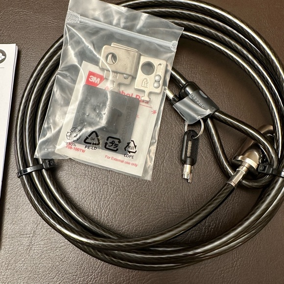 Kensington Desktop & Peripherals Locking Kit 2.0 - Picture 3 of 3